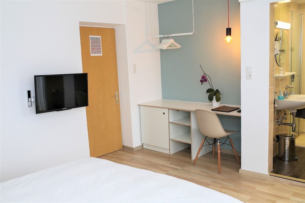 Hotel Sonnenhof - bed & breakfast & appartements Standard Double Room 21