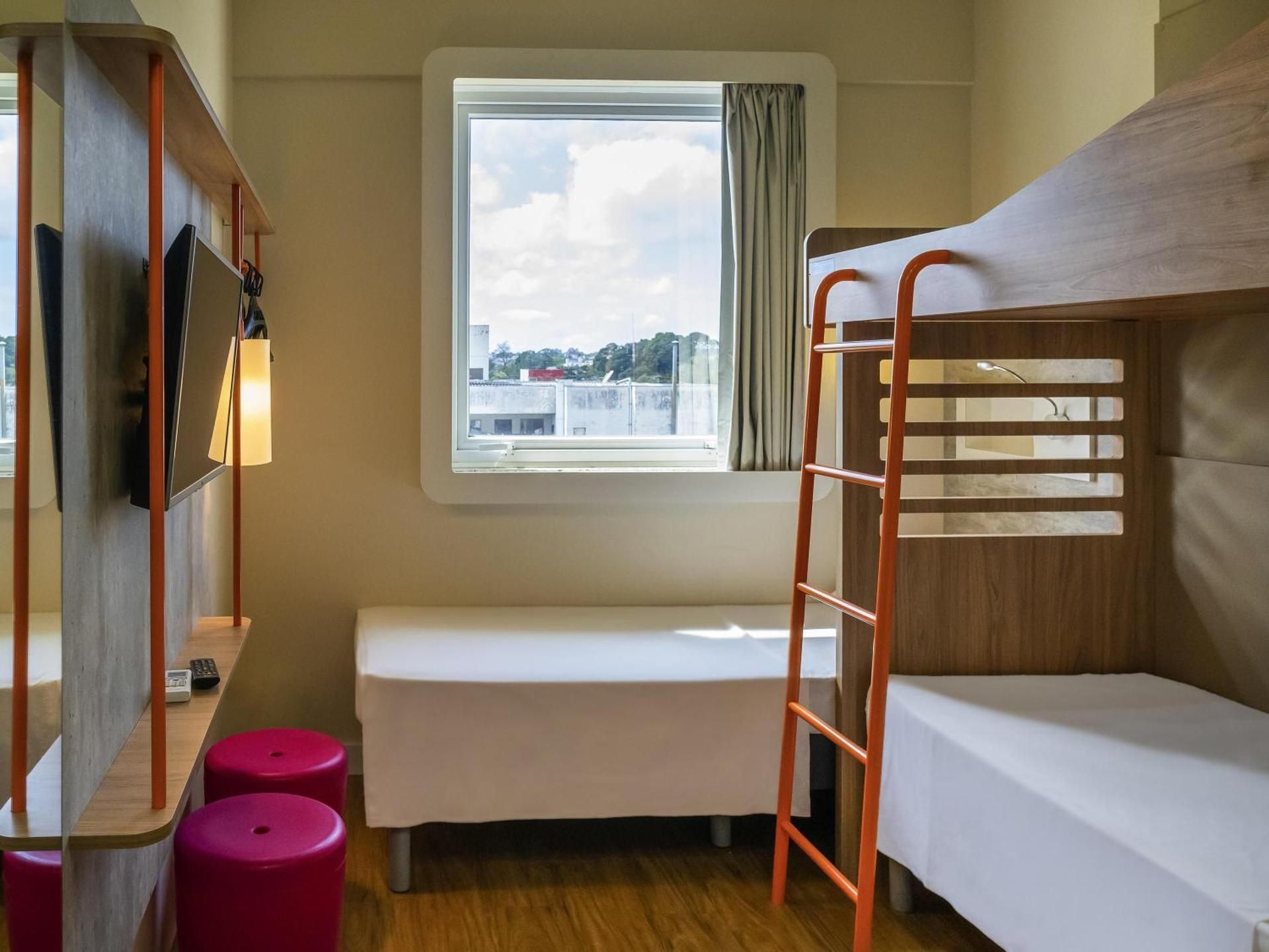 Superior Room with Three Single Beds