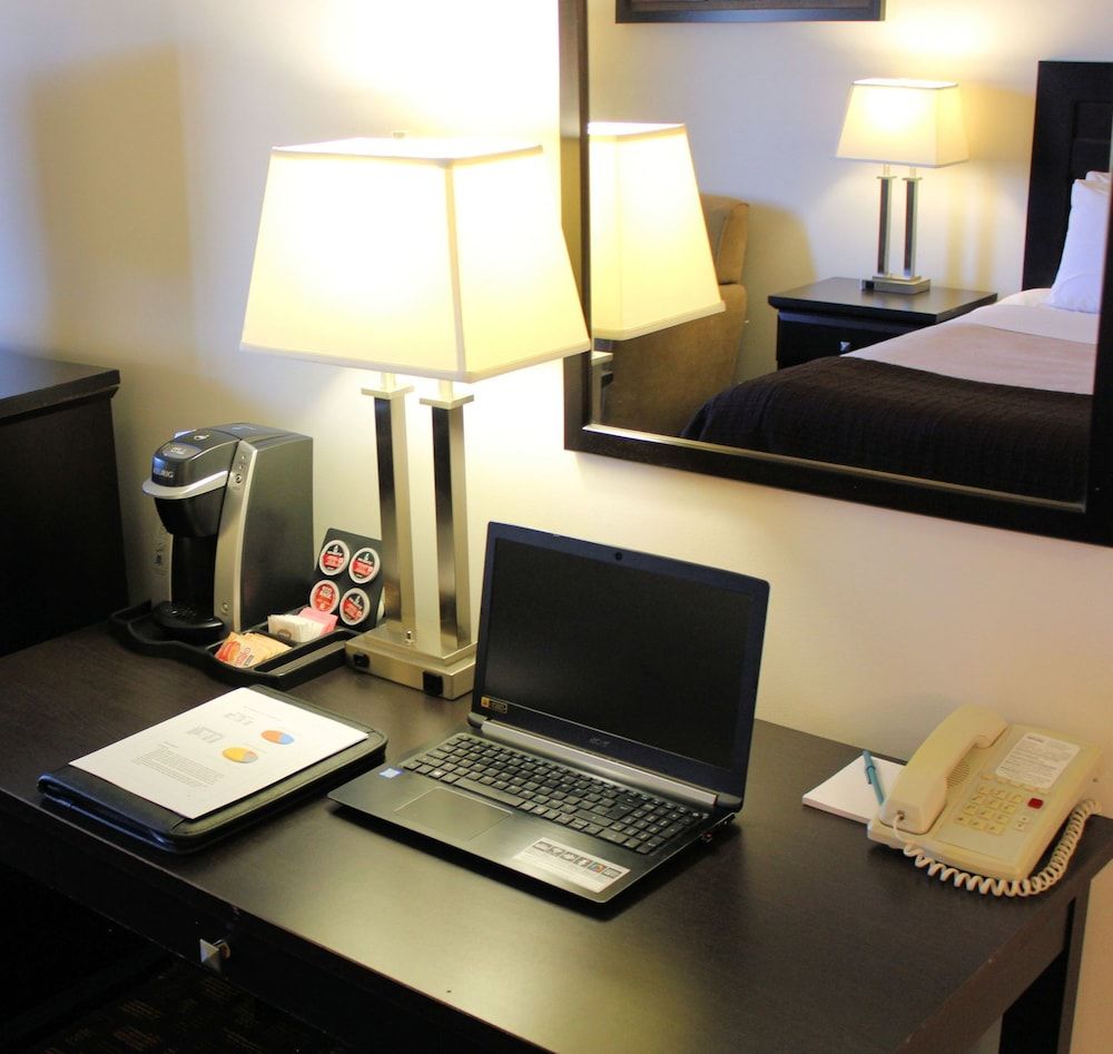 Coronet Hotel Prince Albert Business Room, 1 King Bed