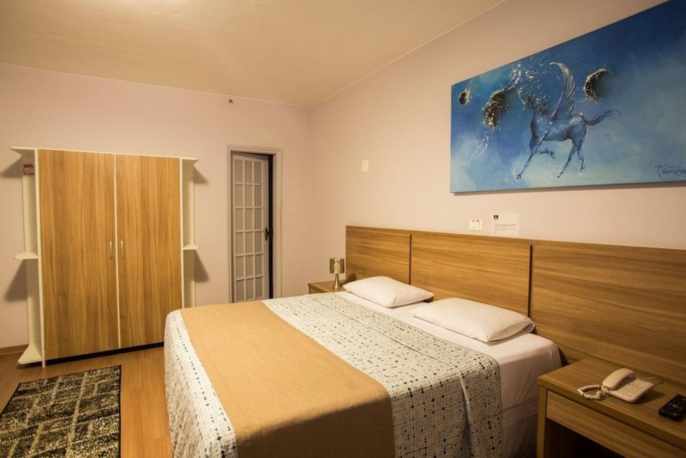 Gallant Hotel Superior Double Room 3