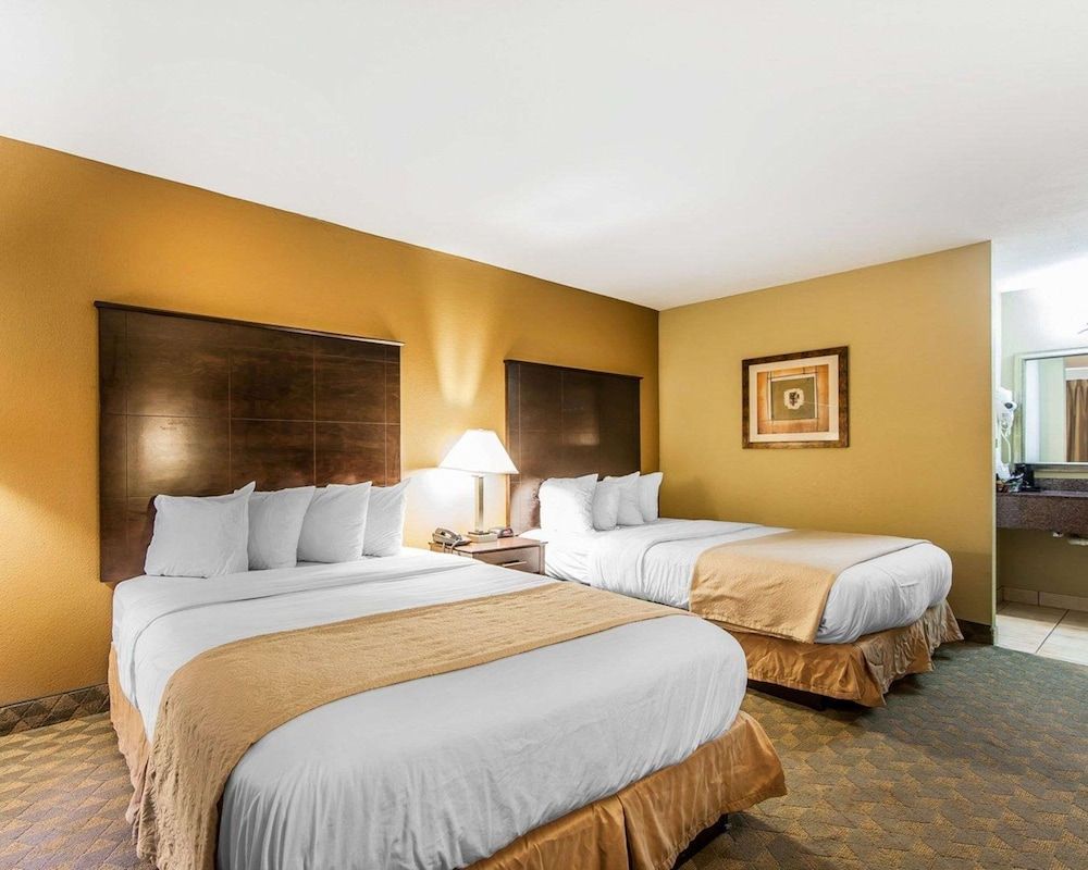 Standard Room, 2 Queen Beds, Non Smoking