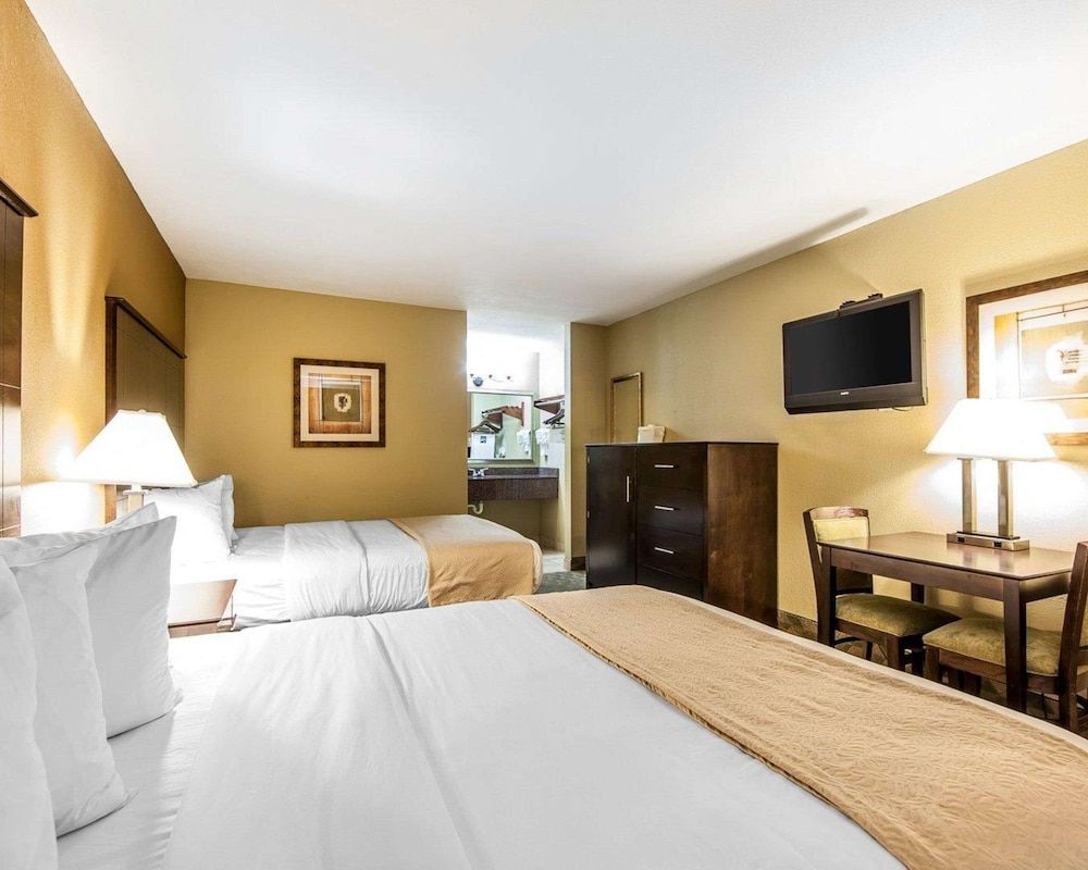 Standard Room, 2 Queen Beds, Non Smoking
