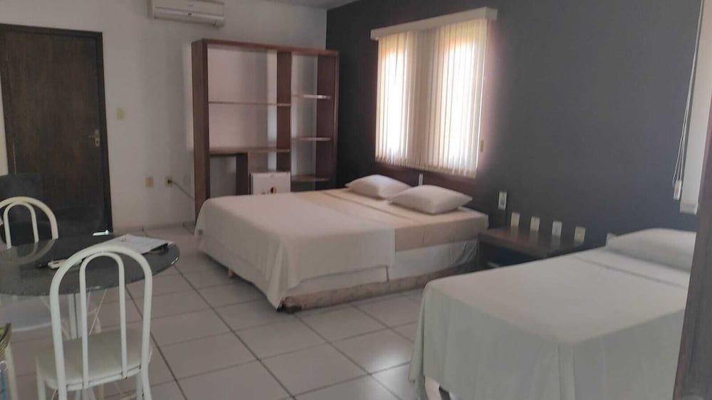 Delta Park Deluxe Room 6