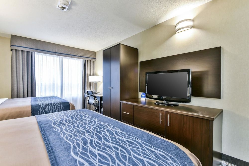 undefined Comfort Hotel Airport North 2