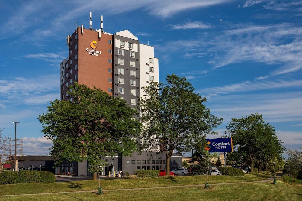 undefined Comfort Hotel Airport North 6