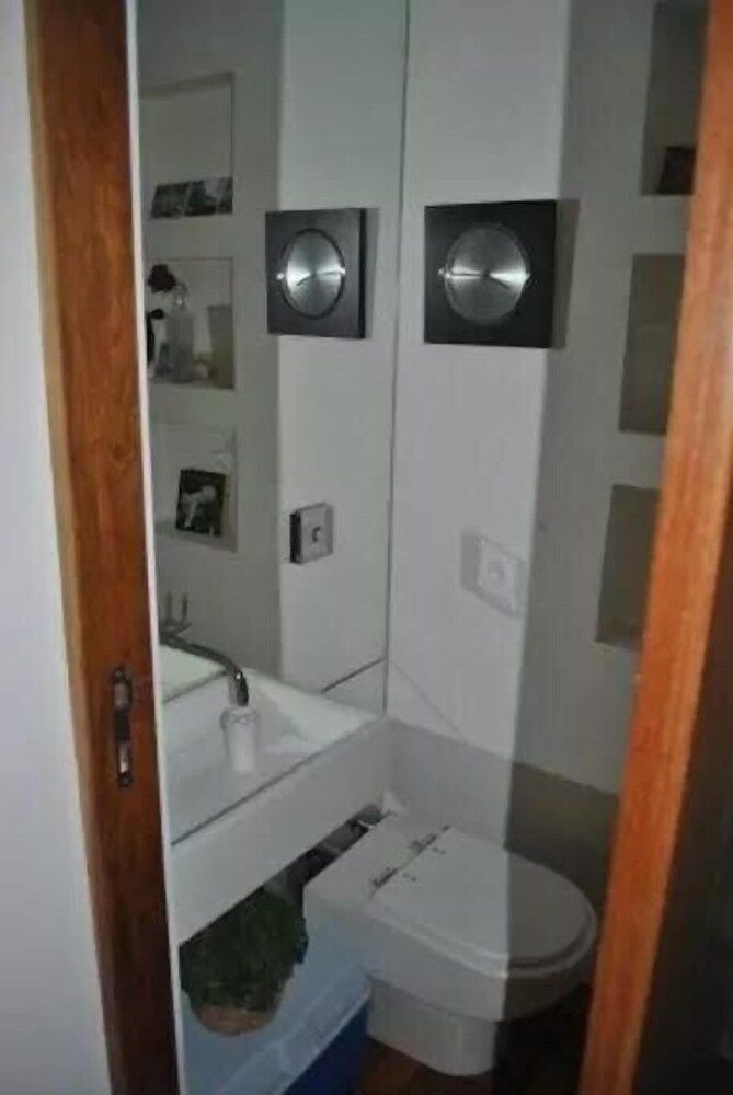 undefined Etours - Luxuoso 2 Quartos no Leblon 8