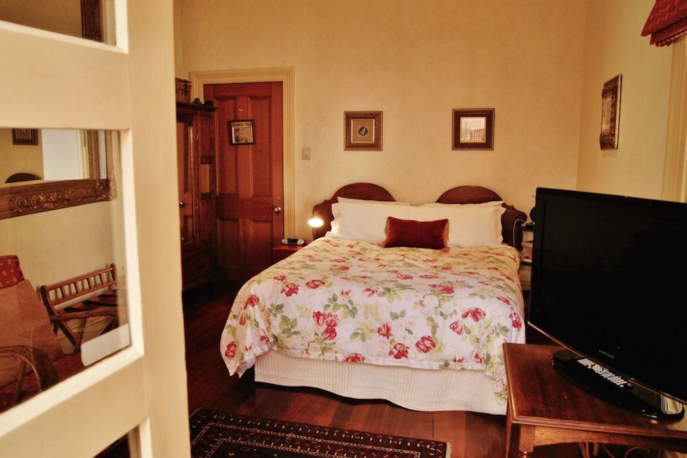 Fire Station Inn Romantic Suite, Jetted Tub (Loggia) 2