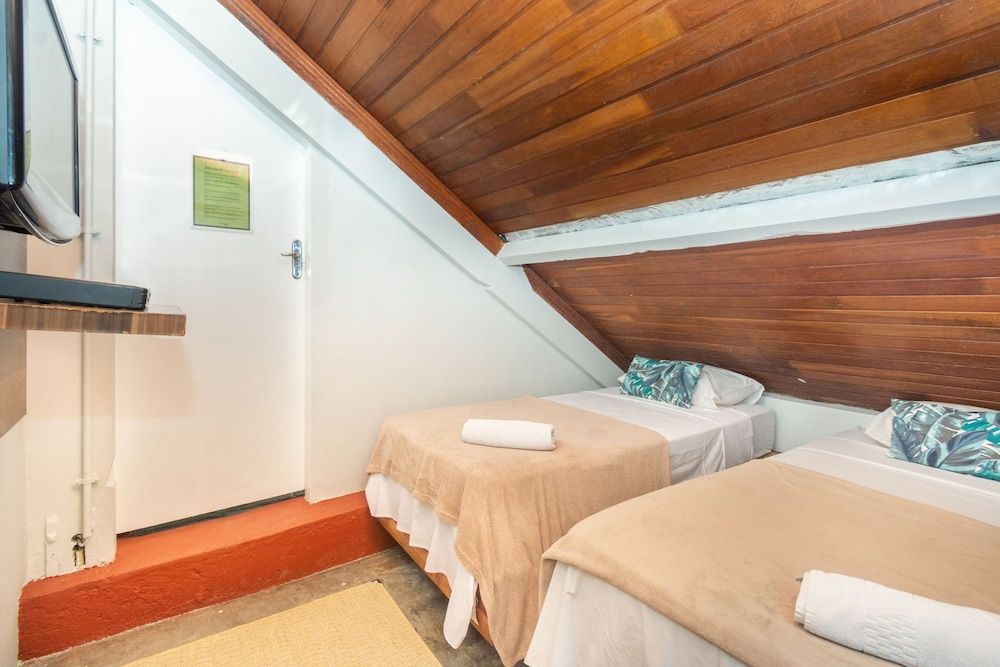 undefined Bamboo Rio Hostel 2