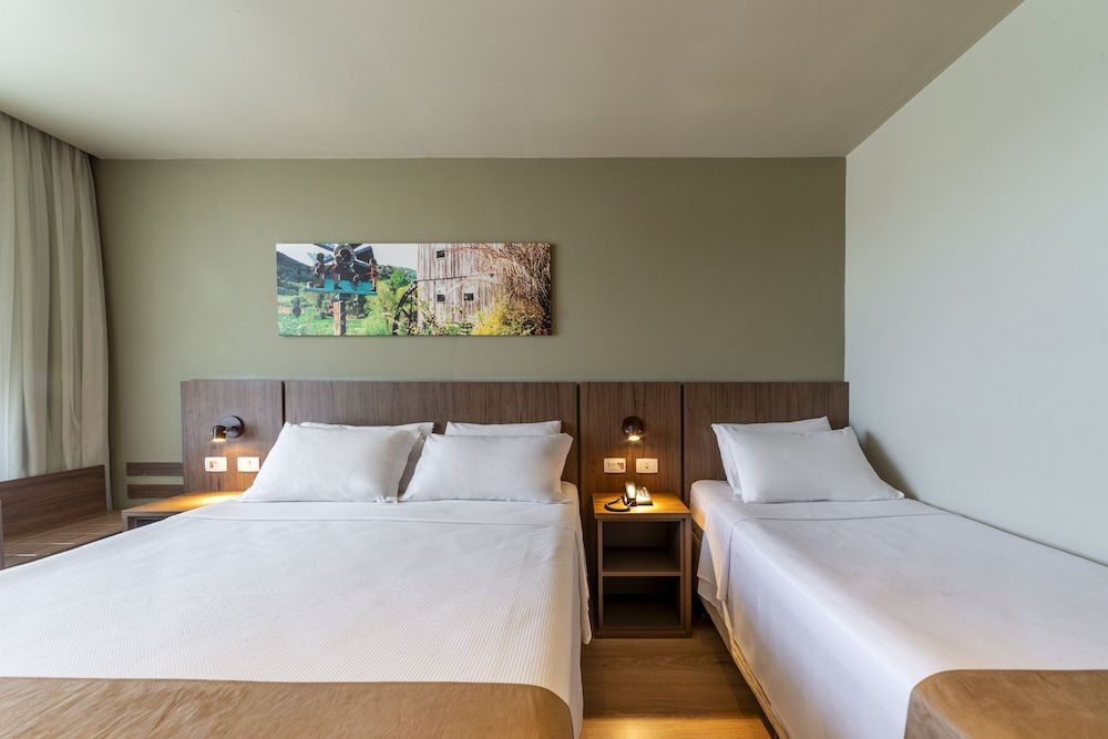 Laghetto Vivace Triple Luxury