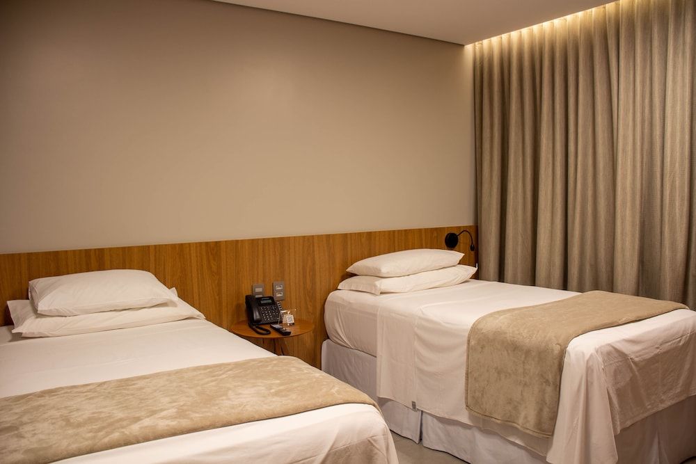 Hotel Taiamã Deluxe Twin Room 5