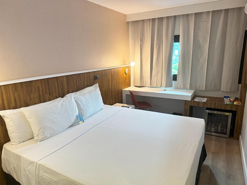 Quarto Executivo com 2 Camas de Solteiro