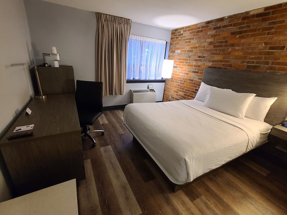 Deluxe Room, 1 King Bed, Non Smoking
