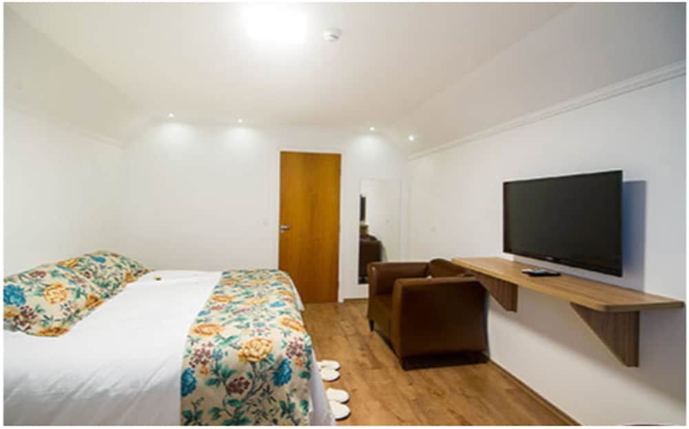 Luxury Triple Room