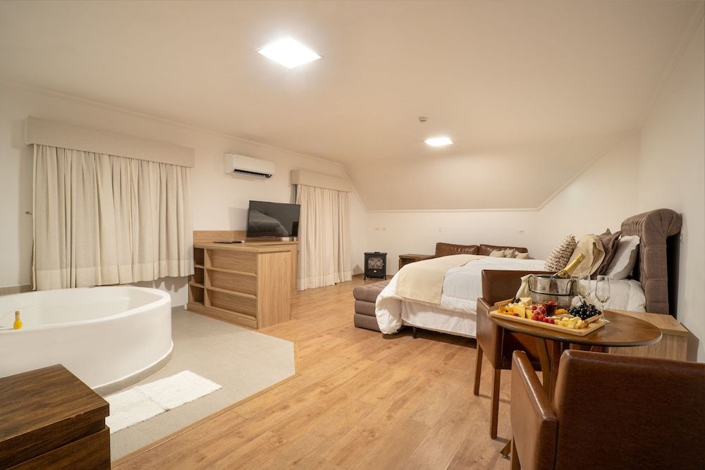 Premier Room