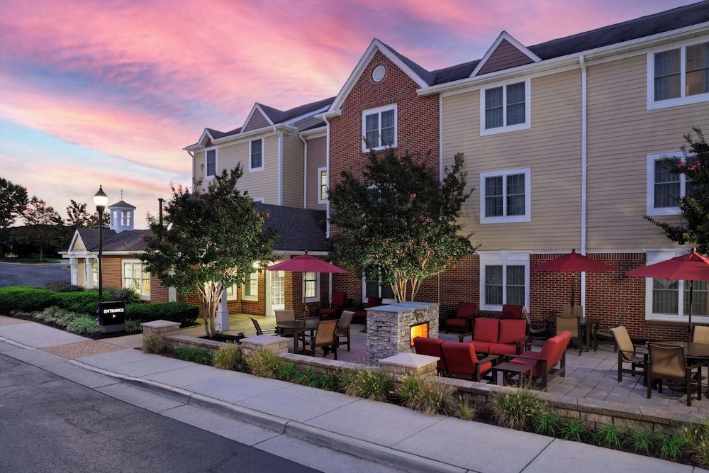 undefined TownePlace Suites Marriott Dulles Airport (Newly Renovated) 4