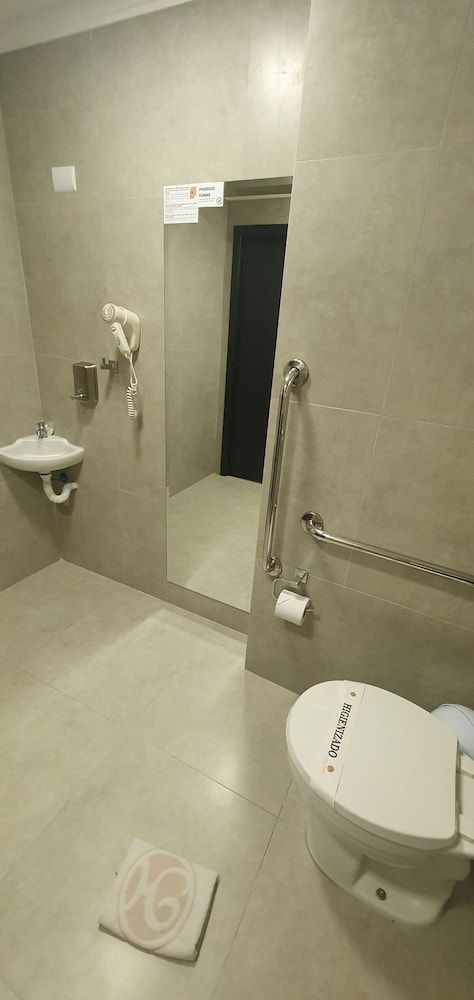 Hotel Negrini Standard Room PCD, Accessible 3