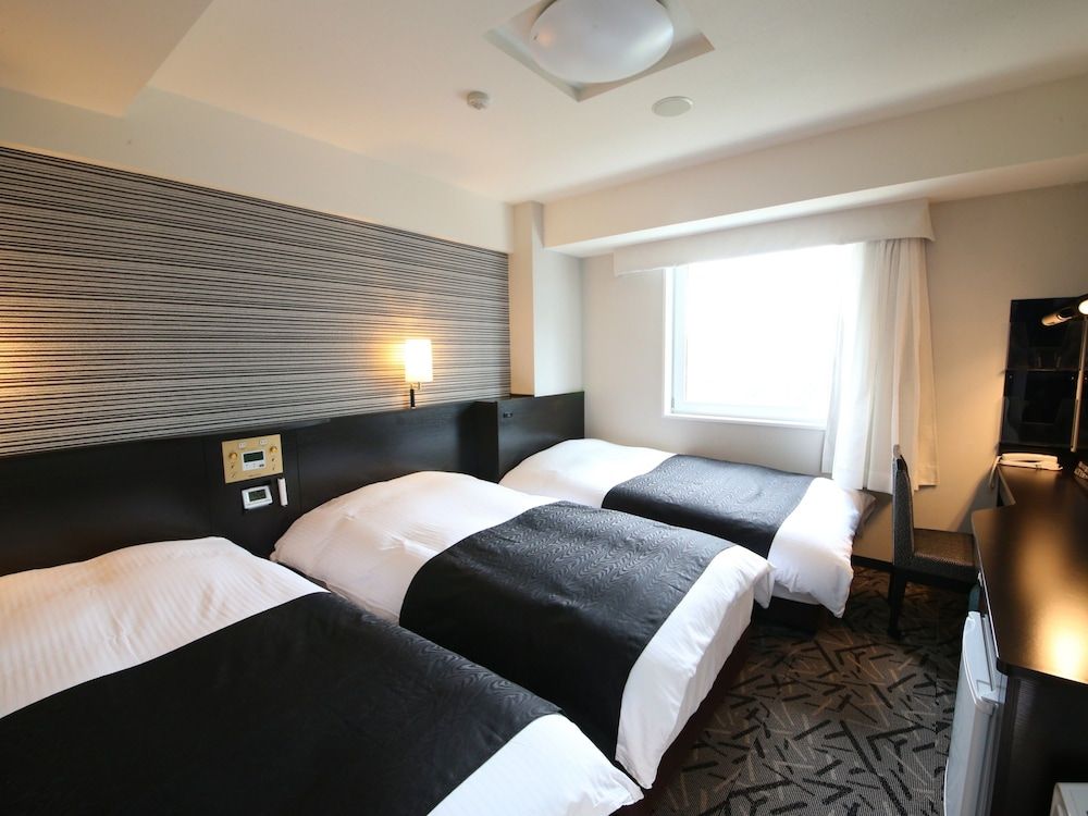 East Wing Triple, Non Smoking (Please refer Hotel Policy for Child fee details)