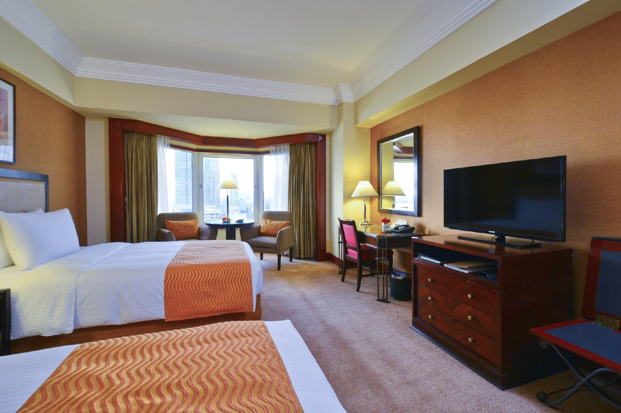 Diamond Hotel Philippines Deluxe Twin Non-Smoking 2