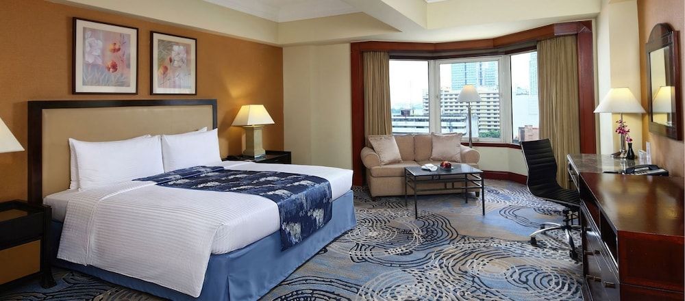 undefined Diamond Hotel Philippines 5