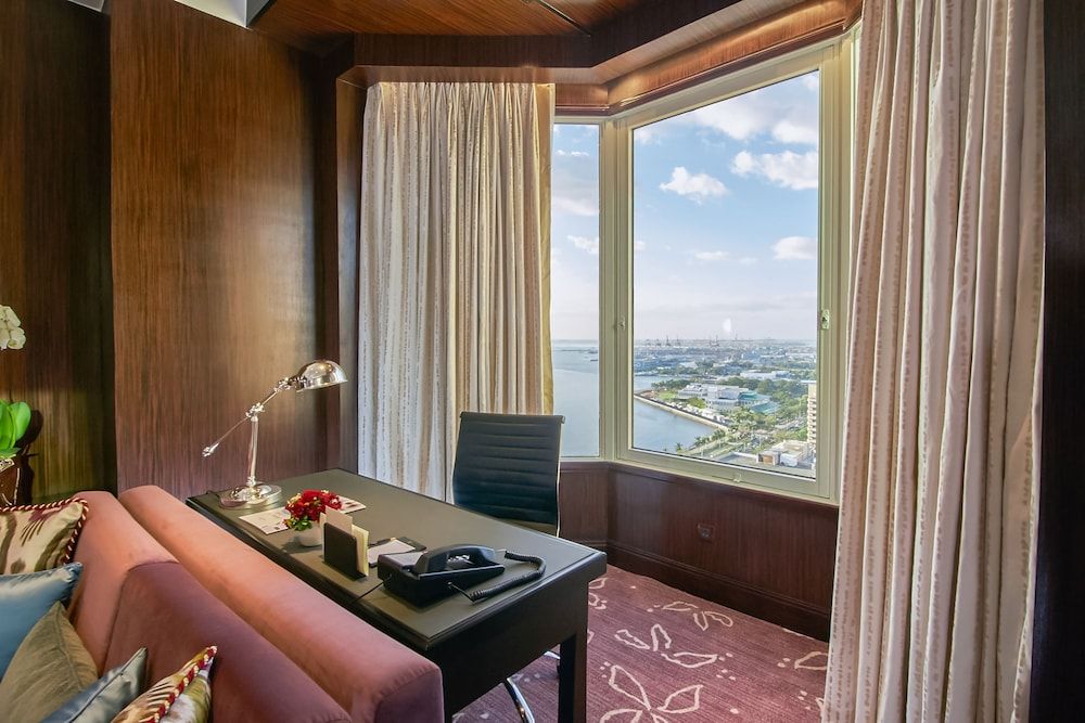 Diamond Hotel Philippines Diamond Club Twin Non-Smoking 4