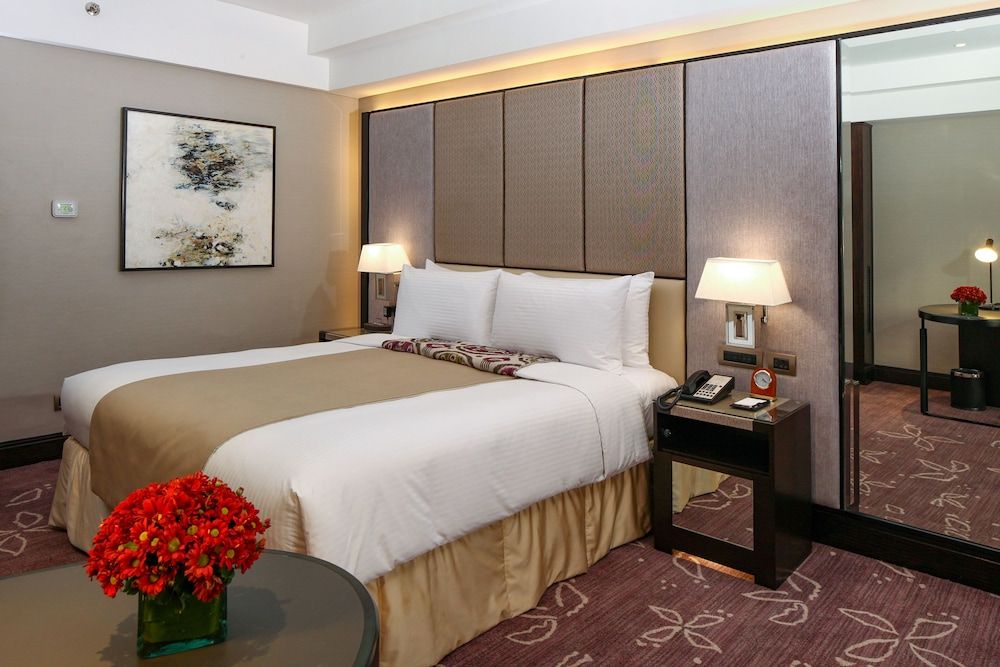 undefined Diamond Hotel Philippines 4