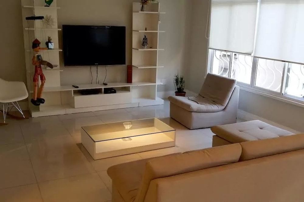 Etours - Luminoso 3 Quartos Copacabana Souza Lima Deluxe Double Room, Smoking 2