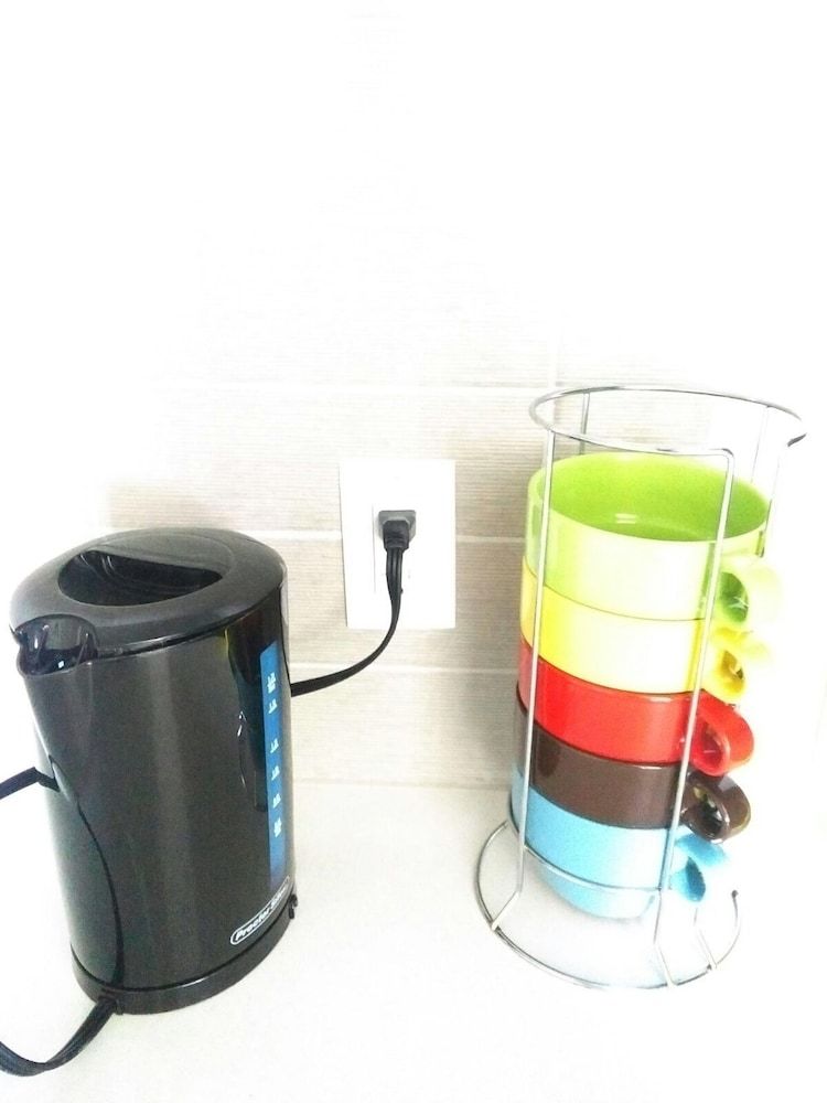 Midnight Suites Luxury Condo, 2 Bedrooms, City View, Annex Building 13