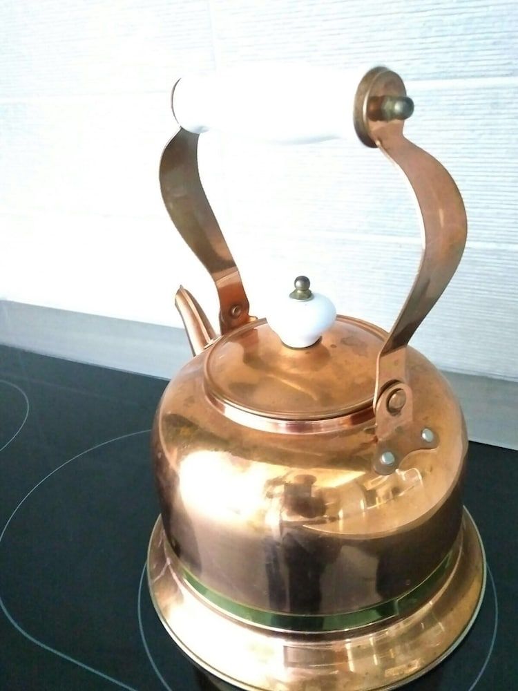 Midnight Suites Luxury Condo, 2 Bedrooms, City View, Annex Building 14