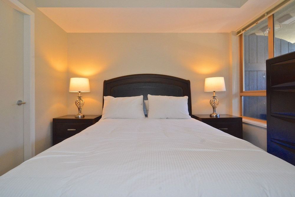 Luxury Condo, 1 Bedroom, Mountain View