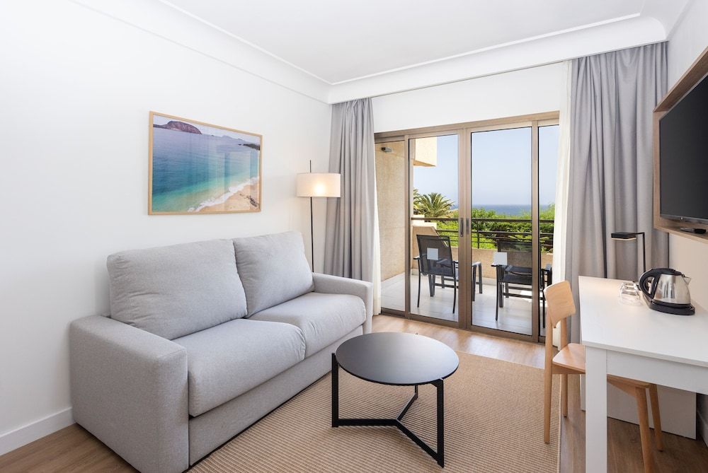 Barcelo Lanzarote Active Resort Junior Suite (3 adults + 1 child) 2