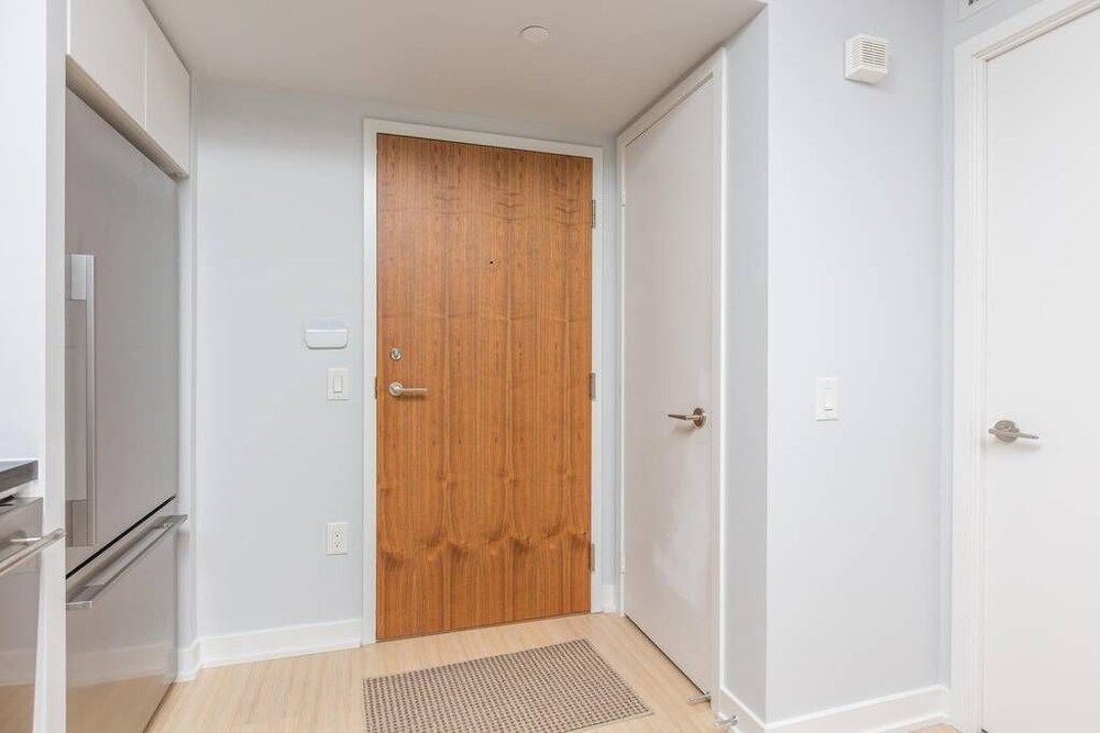 undefined DT City 1 BR by Jays, MTCC, CN Tower 5