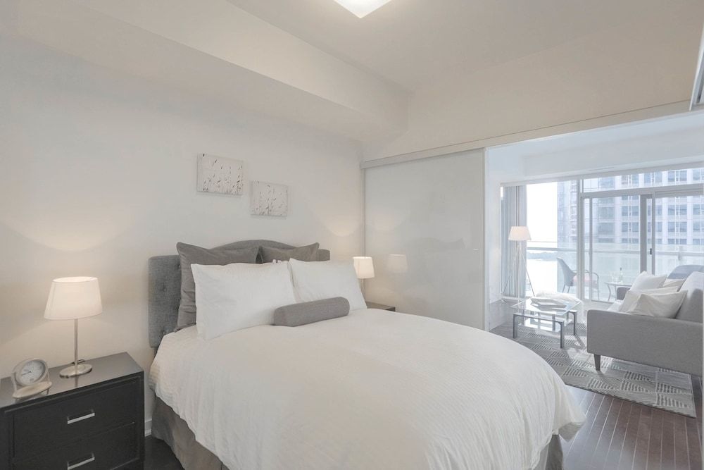 undefined Noel Suites - York and Simcoe