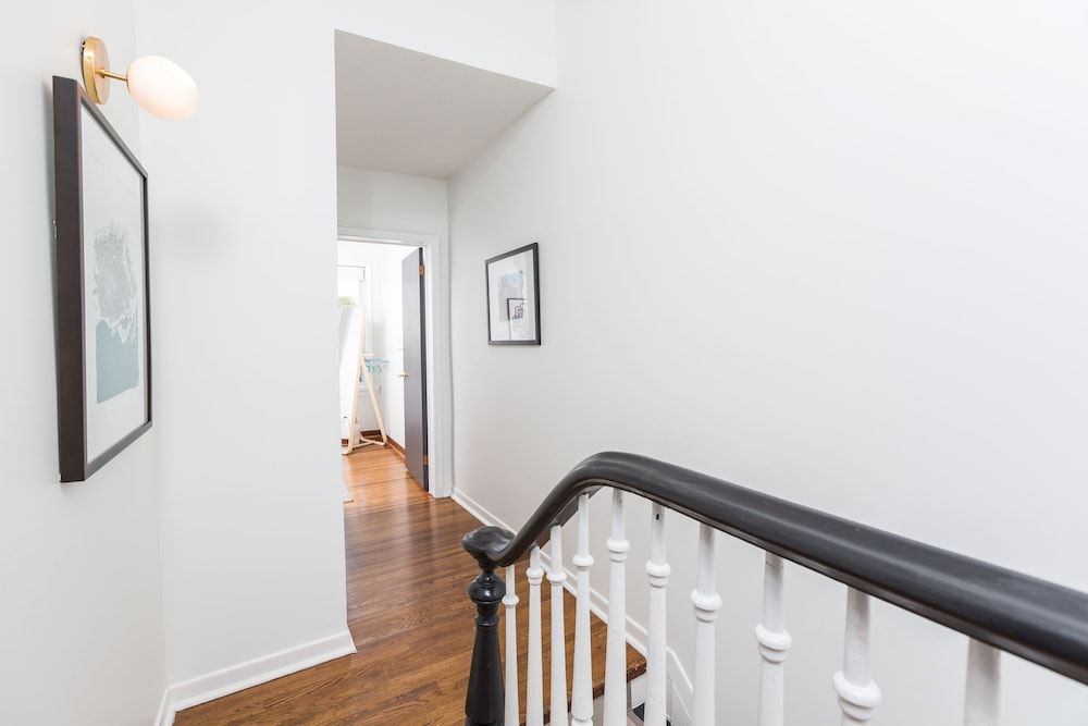 Applewood Suites - Queen West City Apartment, 3 Bedrooms 15