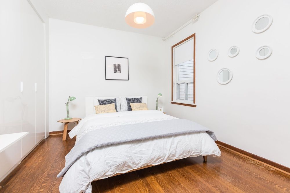 undefined Applewood Suites - Queen West 7