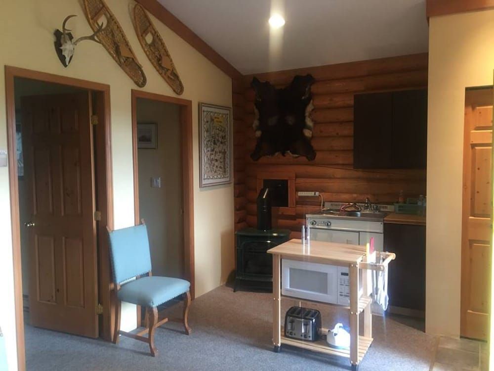 Montana Hill Guest Ranch Room, Private Bathroom 10