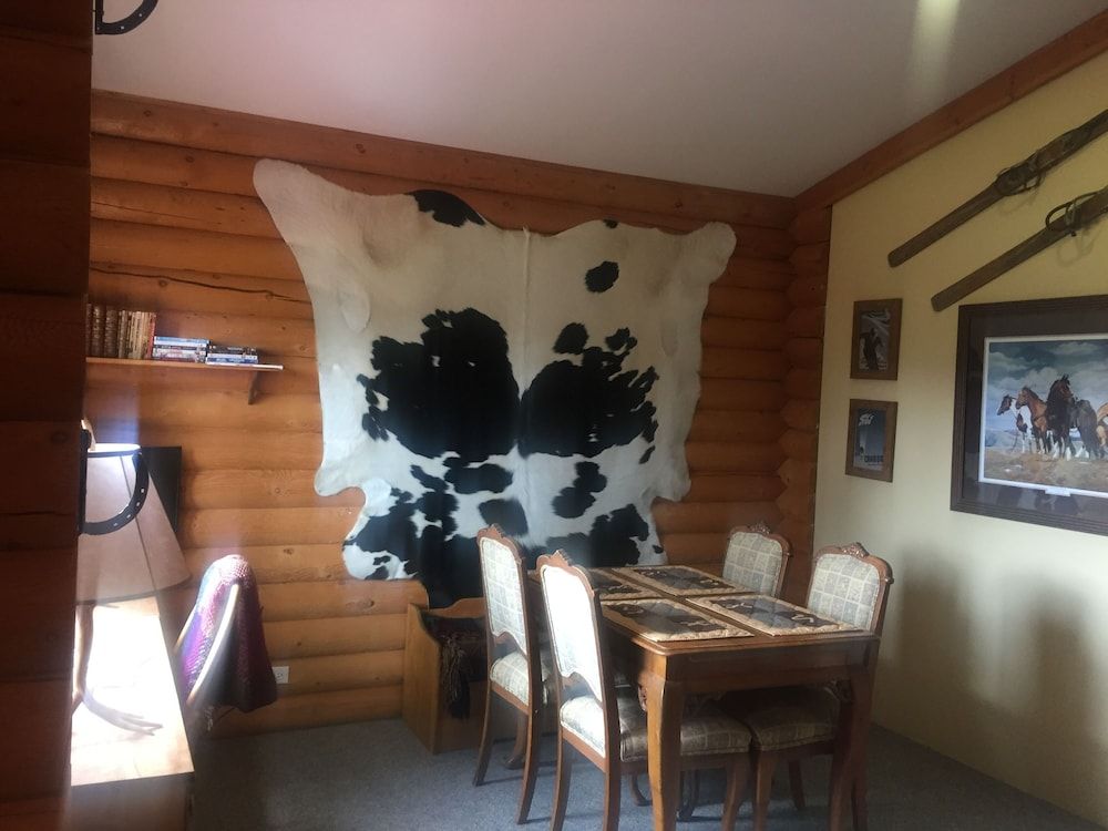 Montana Hill Guest Ranch Room, Private Bathroom 3