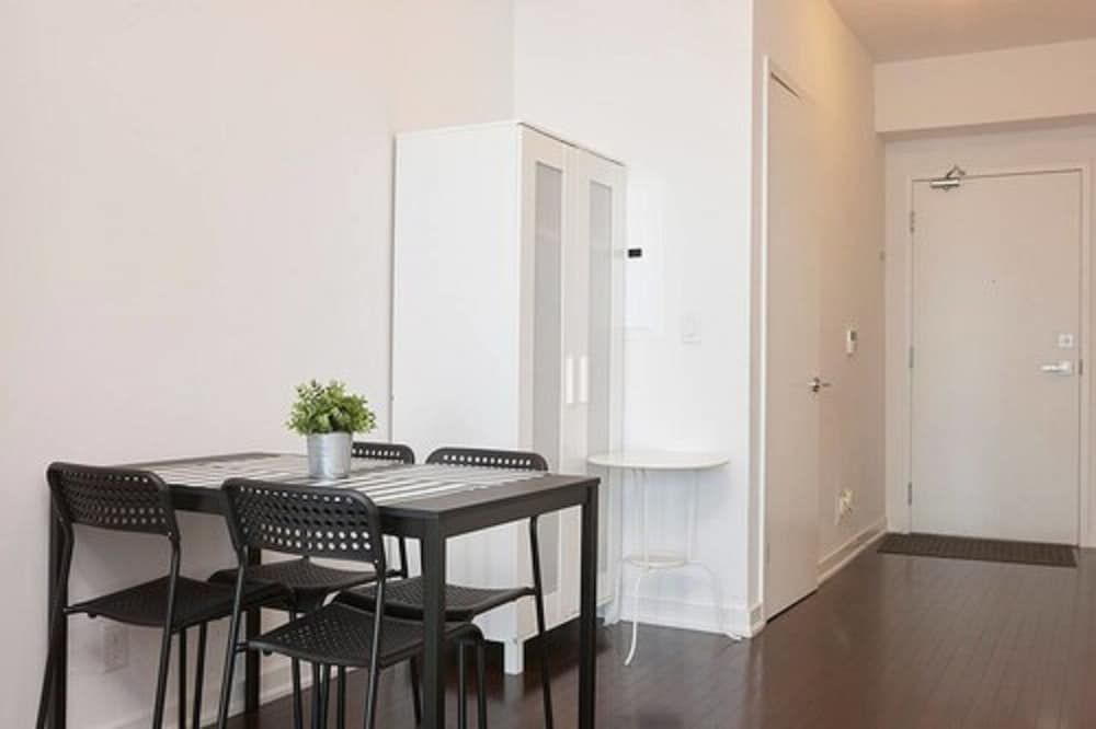 Lavish Suites - Luxury One Bedroom Condo Exclusive Loft, 1 Queen Bed with Sofa bed, Ocean View 9