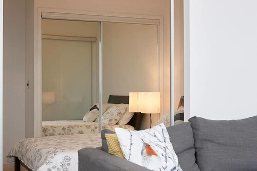 Lavish Suites - Luxury One Bedroom Condo Exclusive Loft, 1 Queen Bed with Sofa bed, Ocean View 11