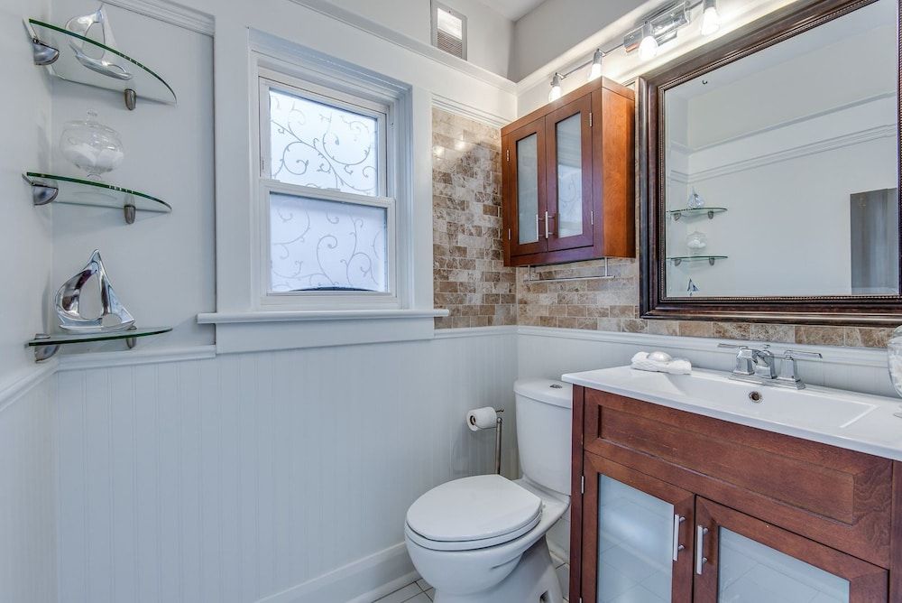 Applewood Suites - Danforth Avenue City House, 4 Bedrooms 13