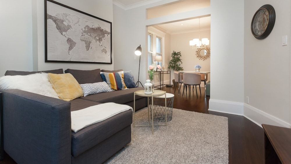 undefined Applewood Suites - Danforth Avenue