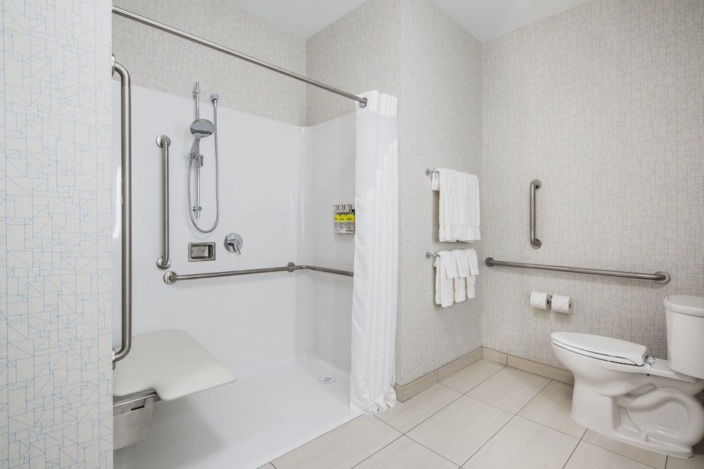 Standard Room, 1 King Bed, Mobility Accessible (Roll-In Shower)