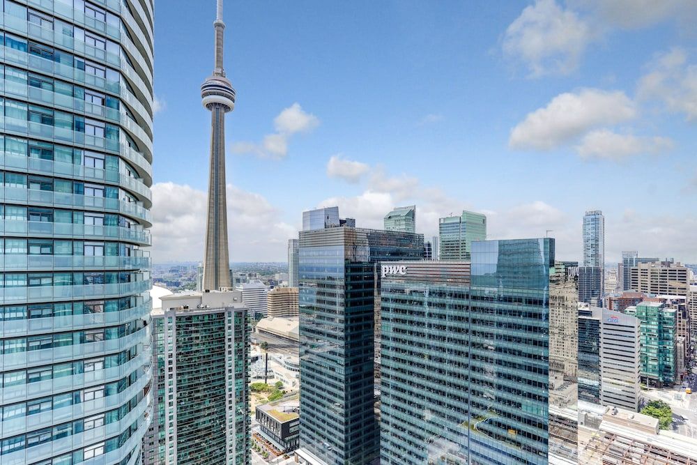 undefined Platinum Suites - Scotia Bank Arena 8