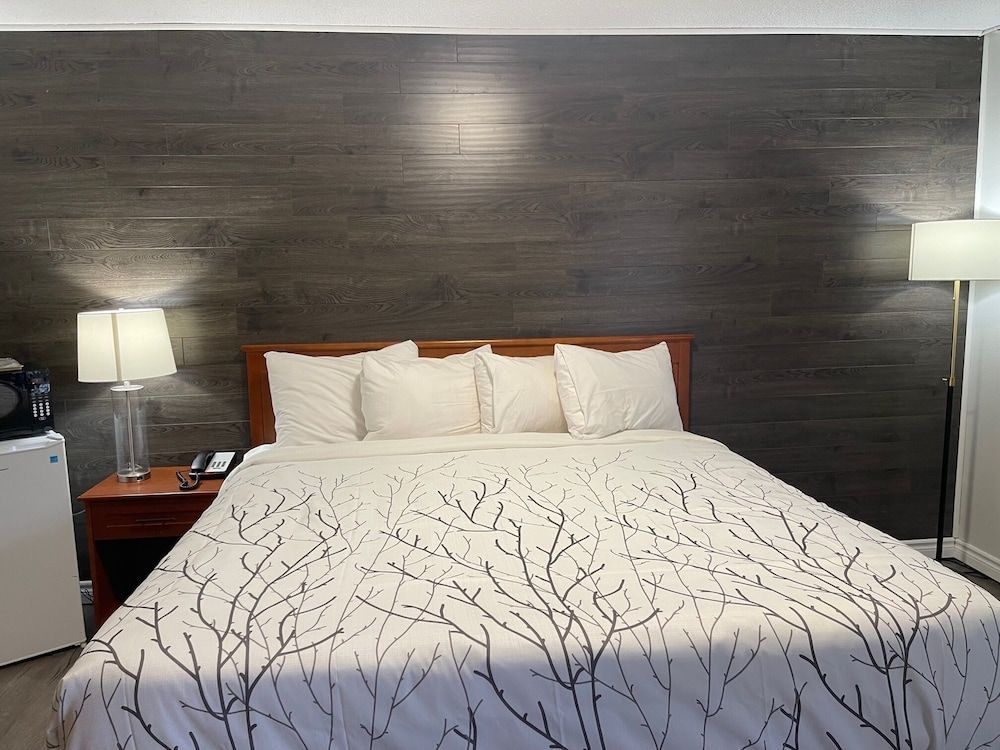 Silverstar Motel