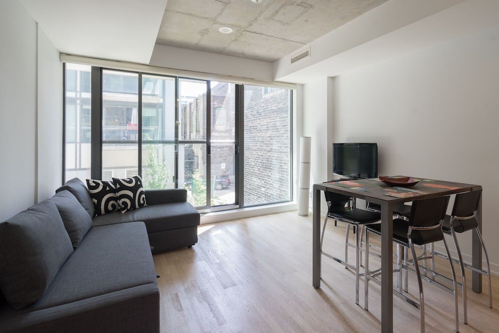 undefined Applewood Suites - Fashion District Loft