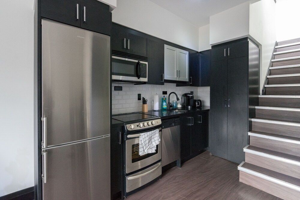 Applewood Suites - Queen West Studio City Studio Suite, 1 Bedroom 17