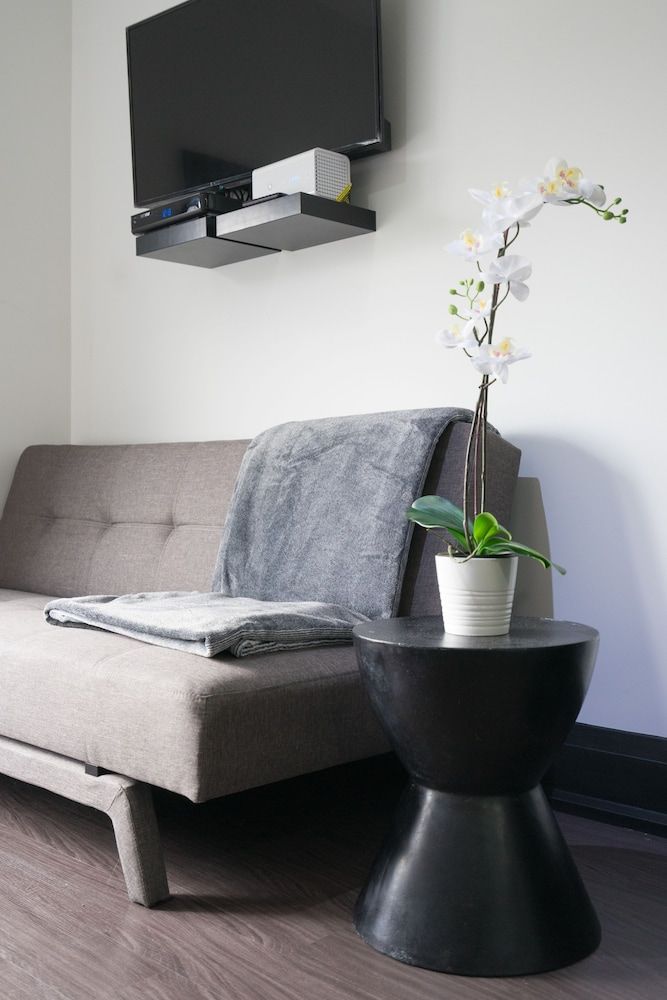 Applewood Suites - Queen West Studio City Studio Suite, 1 Bedroom 18