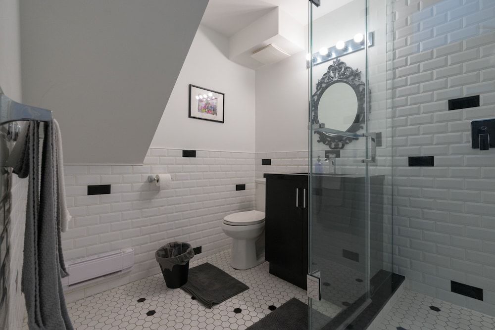 Applewood Suites - Queen West Studio City Studio Suite, 1 Bedroom 24