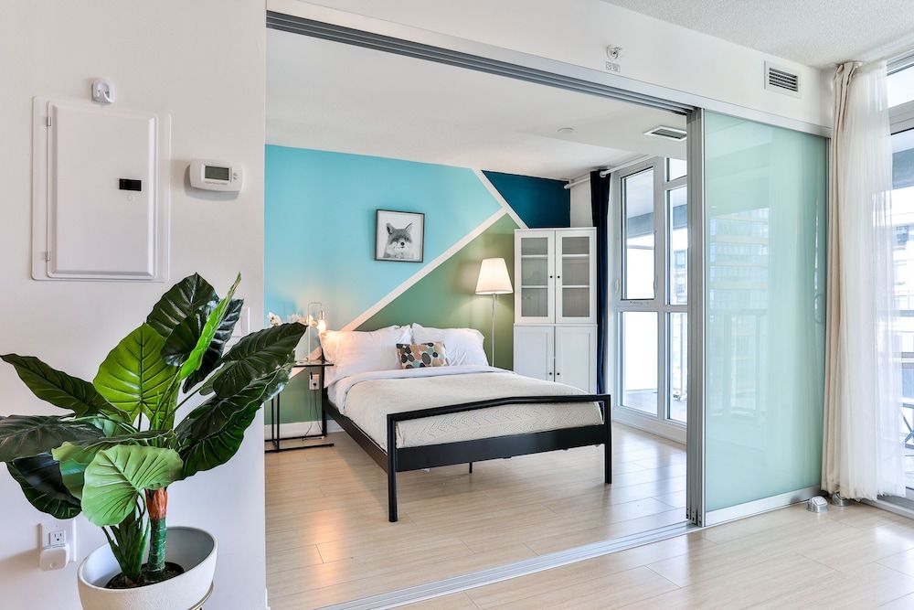 undefined CITYPLACE 1B LUX CONDO LAKESIDE SKYDOME MTCC 3