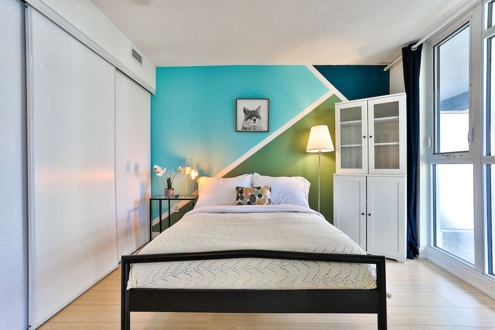 undefined CITYPLACE 1B LUX CONDO LAKESIDE SKYDOME MTCC 10