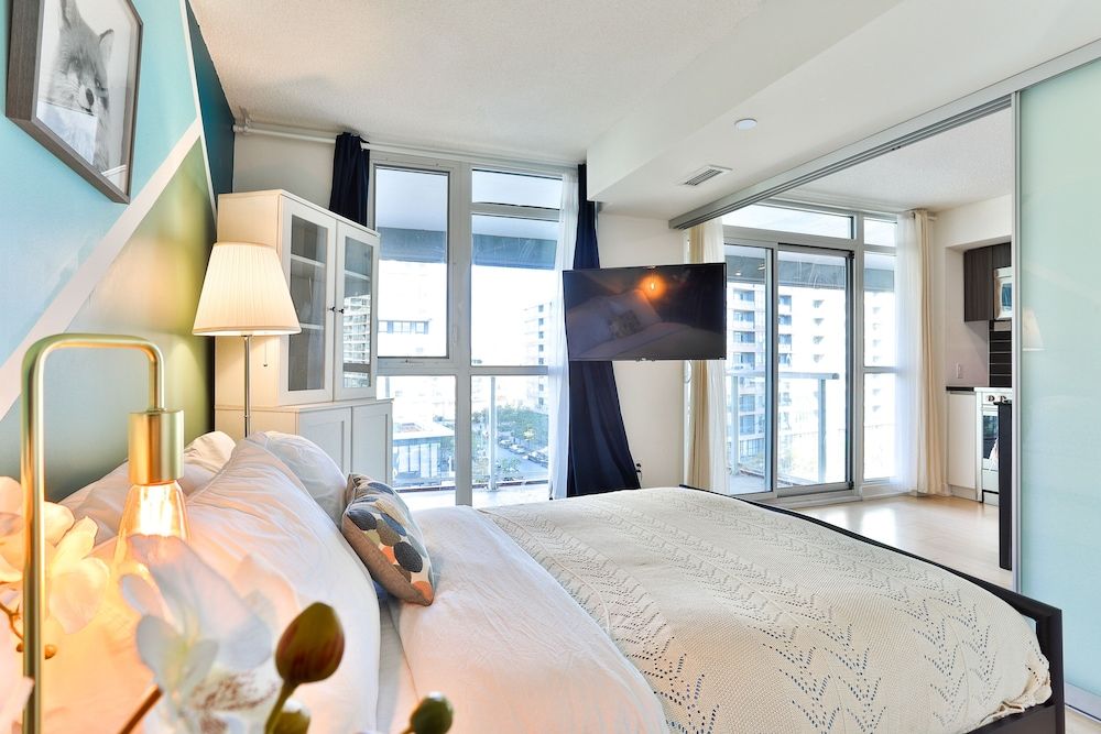 undefined CITYPLACE 1B LUX CONDO LAKESIDE SKYDOME MTCC 6